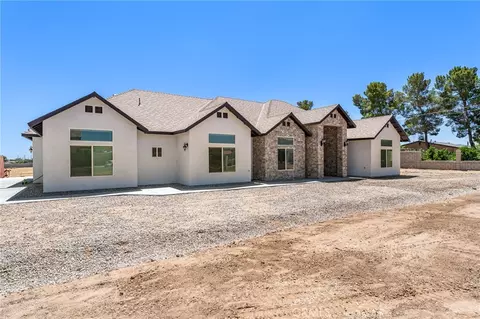 Exterior - 8755 Maple, Hesperia, CA 92345 photo 5 of 8