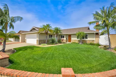 21281 Seaforth Ln, Huntington Beach, CA 92646