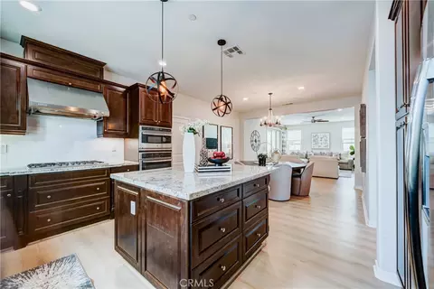 Kitchen - 159 Newington, Irvine, CA 92618 photo 3 of 4