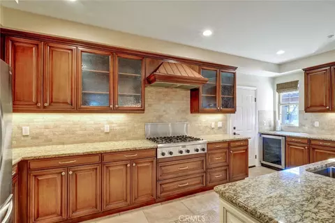 Kitchen - 7 Tuscany, Ladera Ranch, CA 92694 photo 5 of 6