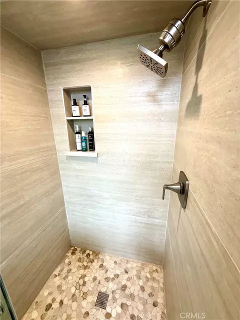 Bath - 14159 Palisades Dr, Poway, CA 92064 photo 5 of 5