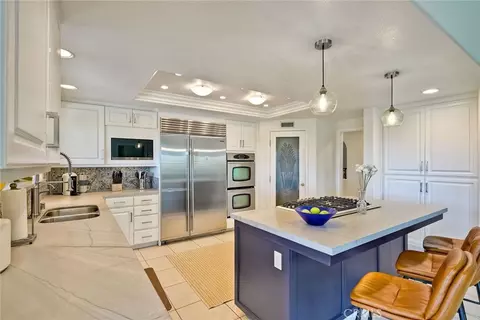 Kitchen - 14159 Palisades Dr, Poway, CA 92064 photo 3 of 3