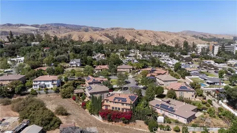 View/Area - 505 Acacia Ct, Redlands, CA 92373 photo 8 of 8