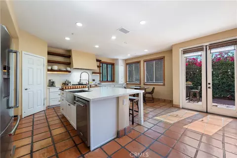 Kitchen - 505 Acacia Ct, Redlands, CA 92373 photo 3 of 3