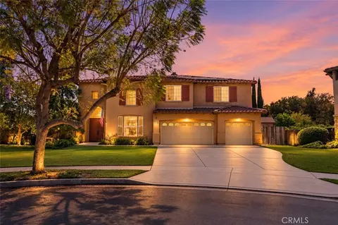 Exterior - 505 Acacia Ct, Redlands, CA 92373 photo 1 of 9