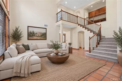 Living - 505 Acacia Ct, Redlands, CA 92373 photo 1 of 6