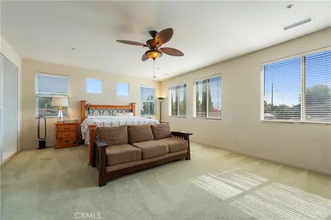 Bedroom - 505 Acacia Ct, Redlands, CA 92373 photo 2 of 6