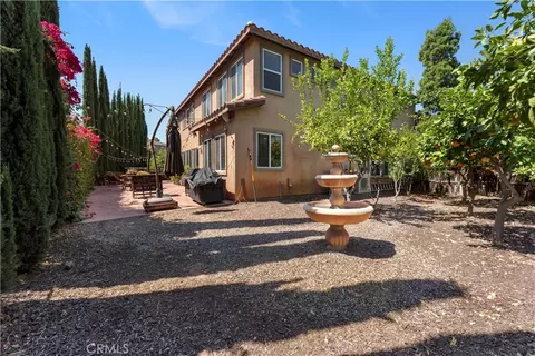 Exterior - 505 Acacia Ct, Redlands, CA 92373 photo 5 of 6