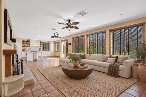 Living - 505 Acacia Ct, Redlands, CA 92373 photo 5 of 6
