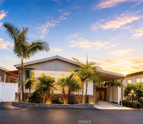 16421 Haiku Ln, Huntington Beach, CA 92649