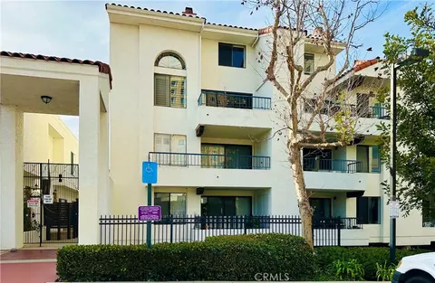 3525 Lebon Dr #204, San Diego, CA 92122