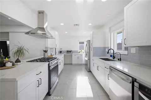 Kitchen - 384 Colorado St, Arcadia, CA 91007 photo 2 of 3
