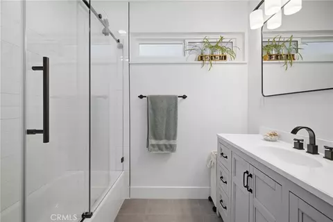 Bath - 384 Colorado St, Arcadia, CA 91007 photo 3 of 3