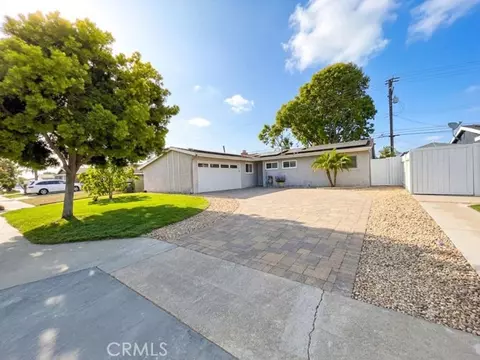 886 Joann St, Costa Mesa, CA 92627