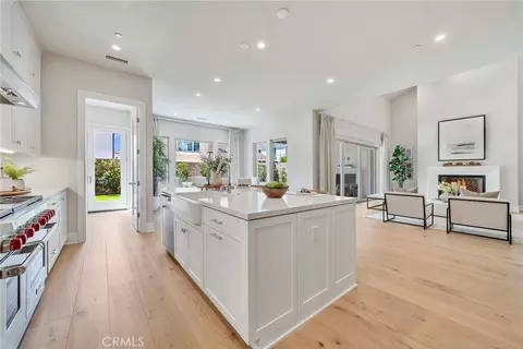 207 Pinnacle, Irvine, CA 92602 photo 10