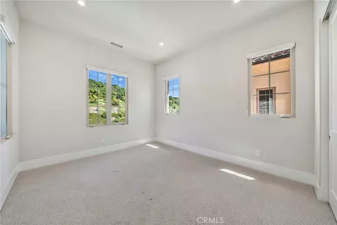 207 Pinnacle, Irvine, CA 92602 photo 34