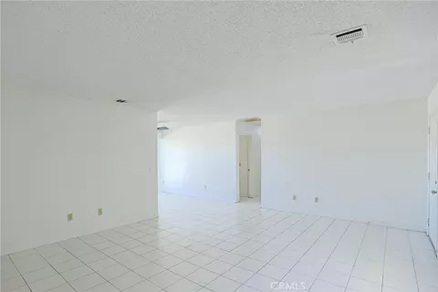 Living - 11649 3rd Ave, Hesperia, CA 92345 photo 10 of 12