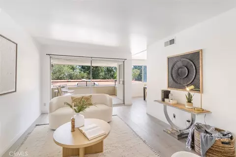 22456 Caminito Esteban, Laguna Hills, CA 92653