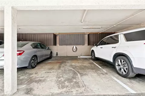 Exterior - 7890 E Spring St #5L, Long Beach, CA 90815 photo 12 of 16