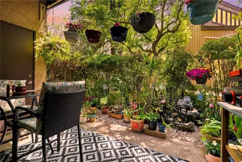 Exterior - 7890 E Spring St #5L, Long Beach, CA 90815 photo 5 of 16
