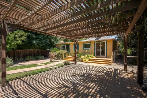 Exterior - 4073 Cedar St, Riverside, CA 92501 photo 12 of 16