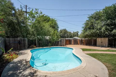 Exterior - 4073 Cedar St, Riverside, CA 92501 photo 10 of 16