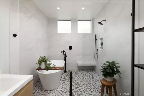 Bath - 16461 24th, Sunset Beach, CA 90742 photo 4 of 6