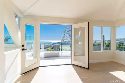 2850 Zell Dr, Laguna Beach, CA 92651