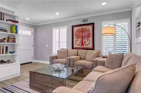 Living - 23 Galeana, Foothill Ranch, CA 92610 photo 2 of 3