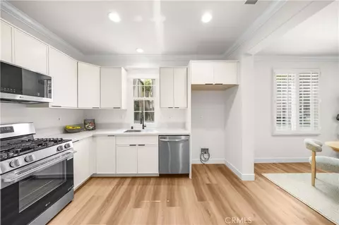 Kitchen - 79 Windchime, Irvine, CA 92603 photo 3 of 3