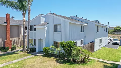 4822 Neely, Huntington Beach, CA 92649