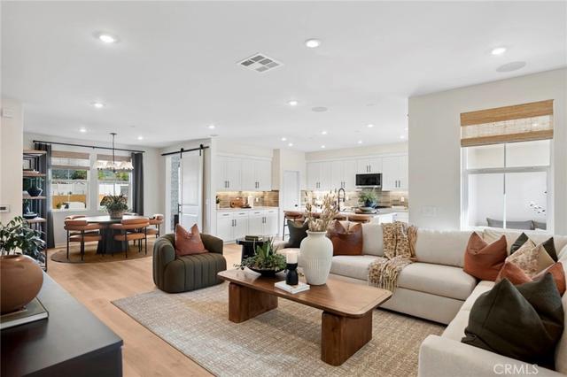 545 Gregory Way, Glendora, CA 91740