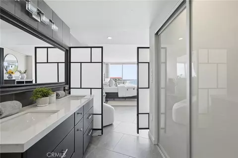 Bath - 700 E Ocean Blvd #2305, Long Beach, CA 90802 photo 3 of 3