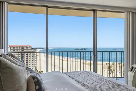 Bedroom - 700 E Ocean Blvd #2305, Long Beach, CA 90802 photo 2 of 4