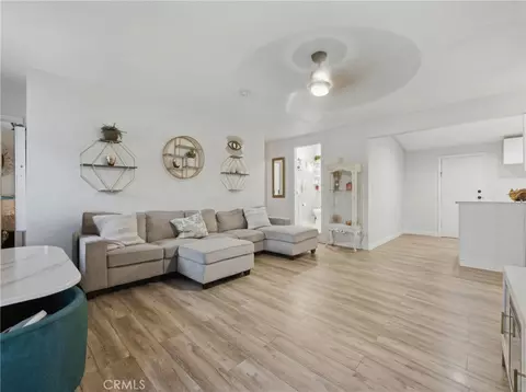 411 S Hewes St, Orange, CA 92869 photo 8