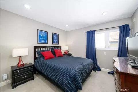 Bedroom - 4624 E Blue Bird Ave, Orange, CA 92869 photo 4 of 4