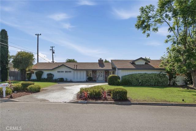 13032 Earlham, Santa Ana, CA 92705