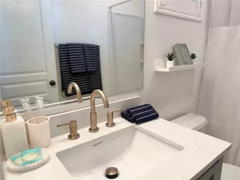 Bath - 8056 Torino, Stanton, CA 90680 photo 6 of 10
