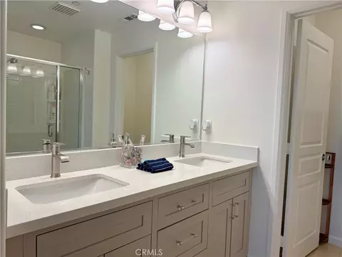 Bath - 8056 Torino, Stanton, CA 90680 photo 7 of 10