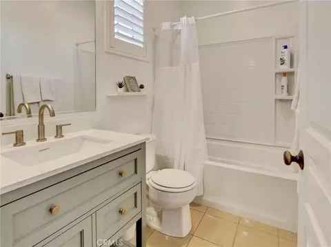 Bath - 8056 Torino, Stanton, CA 90680 photo 5 of 10