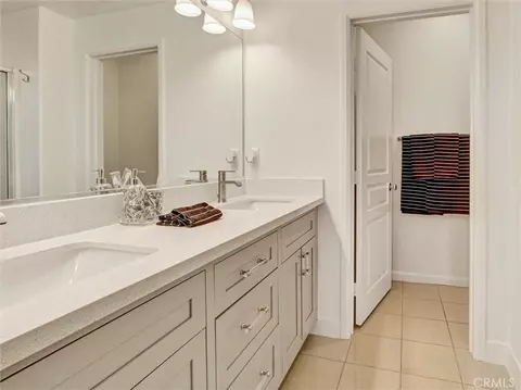 Bath - 8056 Torino, Stanton, CA 90680 photo 8 of 10
