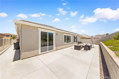 Exterior - 28303 Blackjack Dr, Menifee, CA 92585 photo 4 of 10