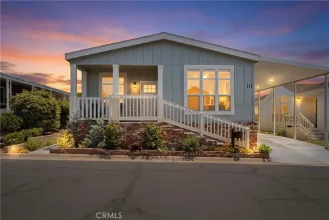 23301 Ridge Route Apt 111 Dr, Laguna Hills, CA 92653