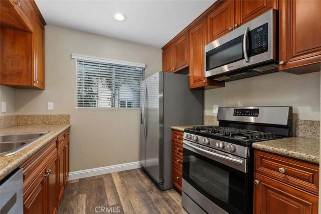 1090 Cabrillo Park, Santa Ana, CA 92701