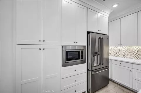 Kitchen - 121 Rodeo, Irvine, CA 92602 photo 4 of 4