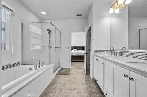 Bath - 121 Rodeo, Irvine, CA 92602 photo 2 of 3
