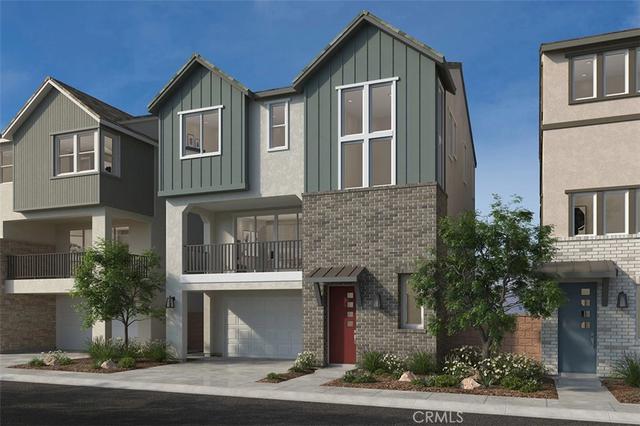 316 Pluto, Irvine, CA 92618
