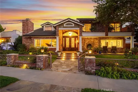 920 11th, Huntington Beach, CA 92648