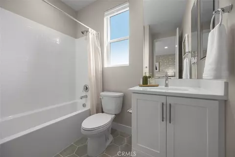 Bath - 312 Pluto, Irvine, CA 92618 photo 2 of 3