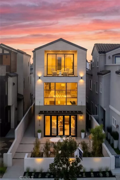 515 12th St, Huntington Beach, CA 92648